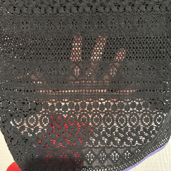 Signature Studio Top - Picture 4 of 6